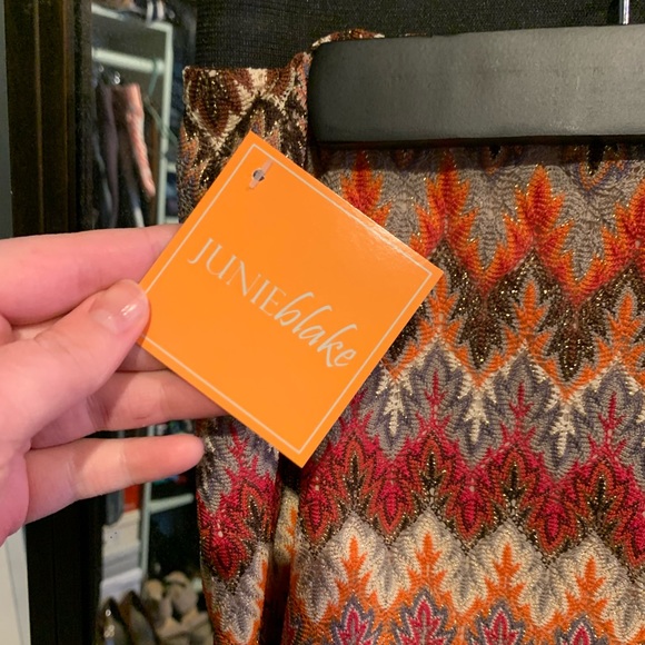 Junie Blake size small elastic skirt. - Picture 3 of 4